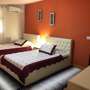 Modern By Ceni, Appartement Elbasan